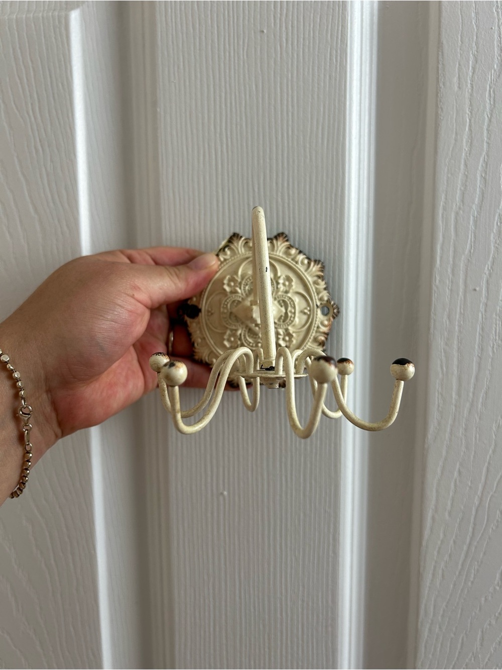 vintage-style iron shabby chic French country wall-mounted jewelry holder